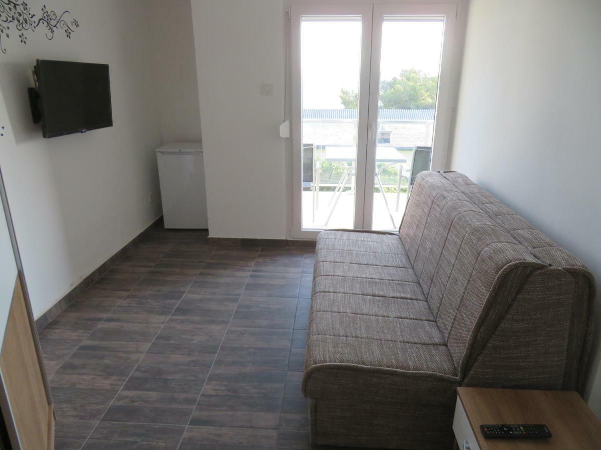 فندق Vila Velvet ستاريغغاد باكلينتسا المظهر الخارجي الصورة