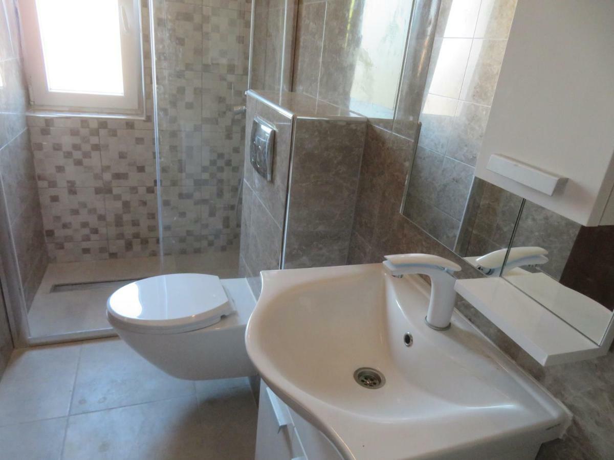 فندق Vila Velvet ستاريغغاد باكلينتسا المظهر الخارجي الصورة