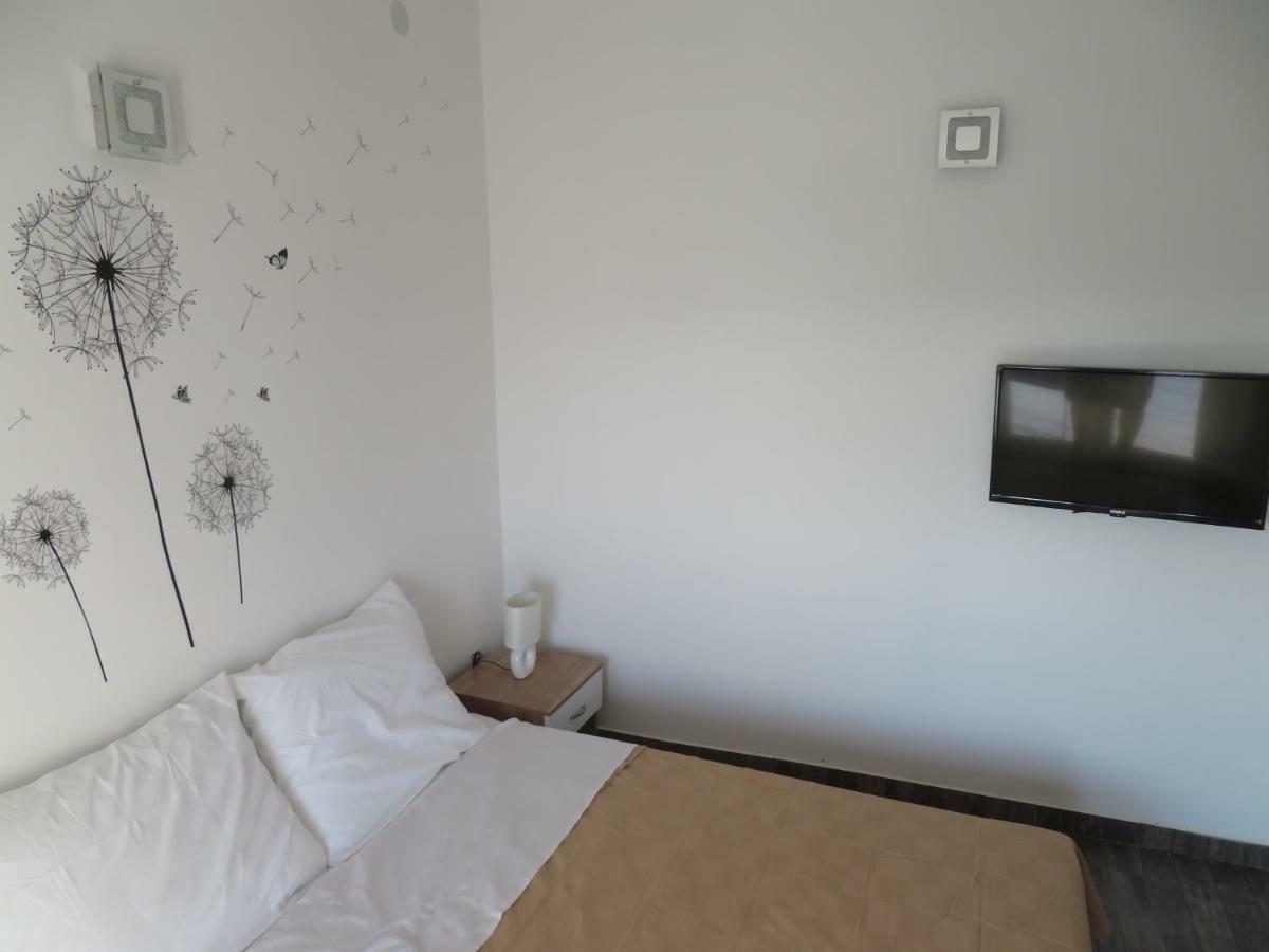 فندق Vila Velvet ستاريغغاد باكلينتسا المظهر الخارجي الصورة