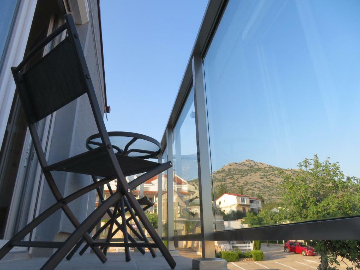 فندق Vila Velvet ستاريغغاد باكلينتسا المظهر الخارجي الصورة