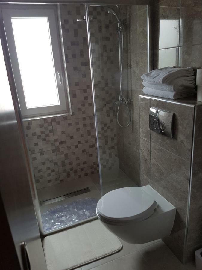 فندق Vila Velvet ستاريغغاد باكلينتسا المظهر الخارجي الصورة